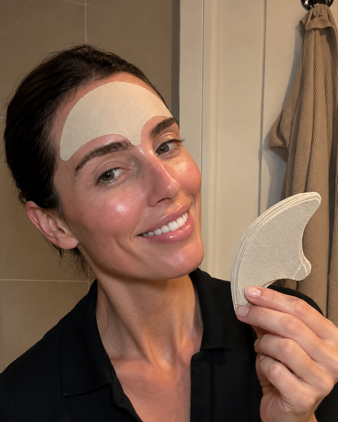 Por qué cada vez más mujeres eligen la Cinta Facial antes que el Botox. (Tu frente te lo va a agradecer)