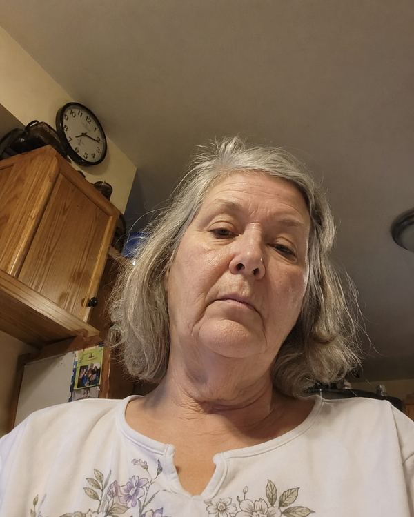 Carmen R, 63 años